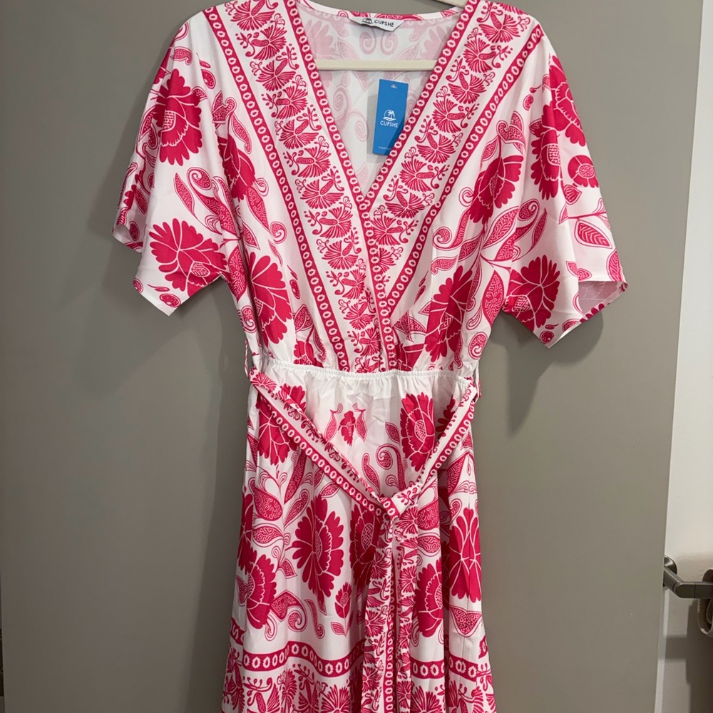 NEW ! Cupshe Pink and White Floral Midi Dress - Picture 2 of 15